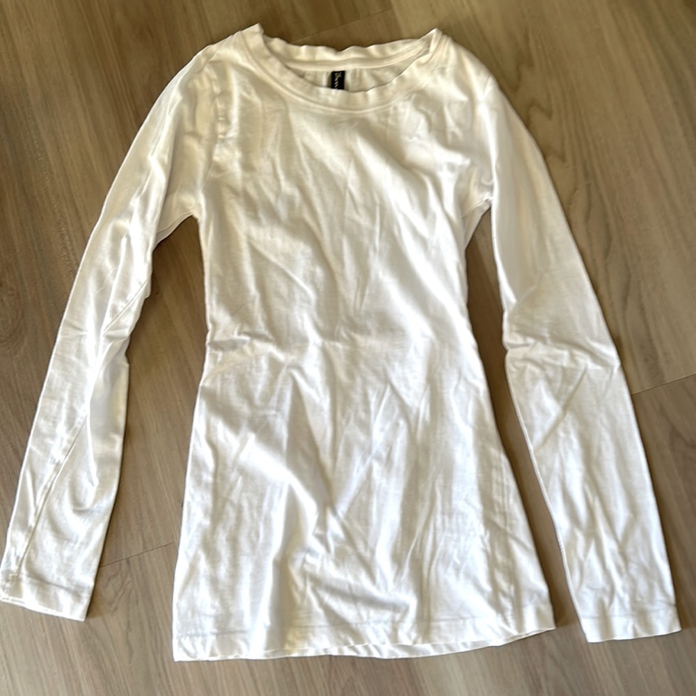 NWOT Long Sleeve Cotton Tee S White Minimalist Basic Staple Classic Lagenlook